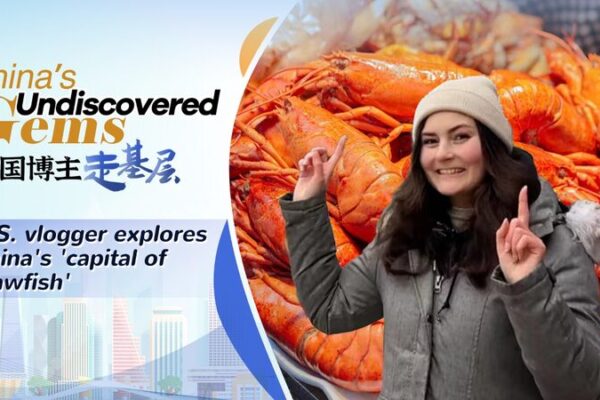 American Vlogger Marissa Dives into Qianjiang’s Crawfish Craze 🦞📹 American_Vlogger_Marissa_Dives_into_Qianjiang_s_Crawfish_Craze___ video poster