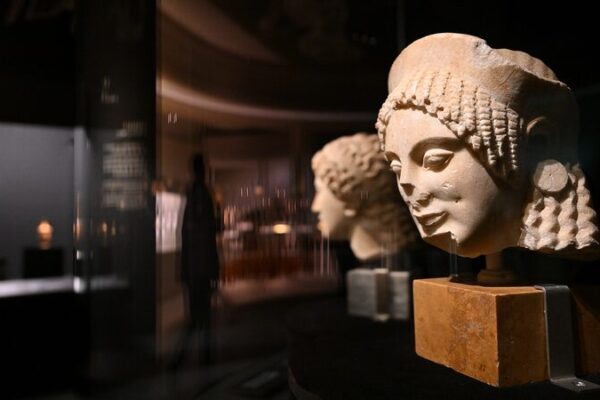 Ancient Greek Beauty Secrets Revealed in Beijing Exhibit 🌟 Ancient_Greek_Beauty_Secrets_Revealed_in_Beijing_Exhibit__