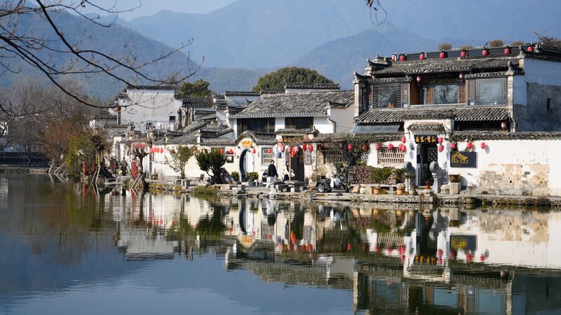 Anhui_s_Ancient_Towns_Light_Up_with_Spring_Festival_Magic___
