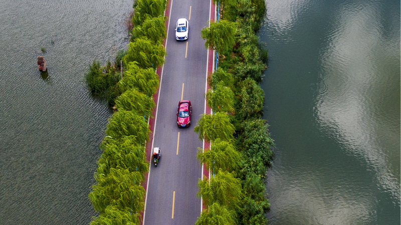 Anhui_s_Stunning_Water_Sky_Landscape_Goes_Viral___