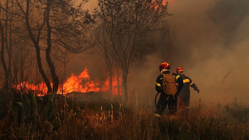 __Athens_Suburbs_Battle_Fiery_Weekend__Fires_Under_Control___