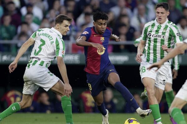 Barca’s Betis Draw Shakes La Liga Race as Real Madrid Closes Gap 🏆⚽ Barca_s_Betis_Draw_Shakes_La_Liga_Race_as_Real_Madrid_Closes_Gap___
