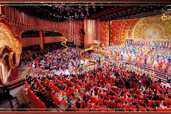 Behind the Scenes of 2025 CMG Spring Festival Gala Revealed 🎉 Behind_the_Scenes_of_2025_CMG_Spring_Festival_Gala_Revealed__