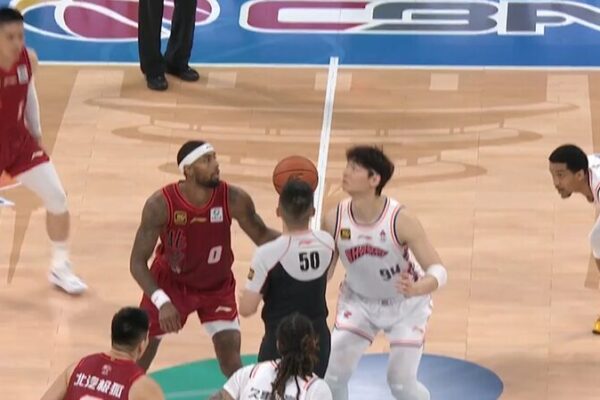 Beijing_Ducks_Soar_Past_Sharks_in_OT_Thriller___