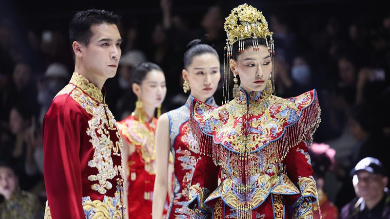 Beijing_Lights_Up_as_AW24_China_Fashion_Week_Unveils_Futuristic_Trends___