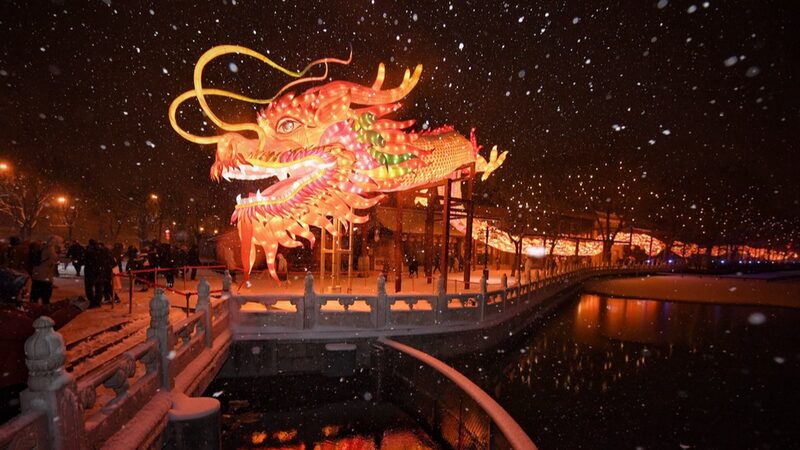 Beijing_s_200m_Dragon_Lantern_Shines_Amid_First_Snow____