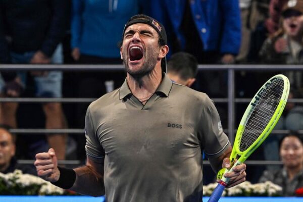 Berrettini Stuns Djokovic in Qatar Open Shocker 🎾💥 Berrettini_Stuns_Djokovic_in_Qatar_Open_Shocker___