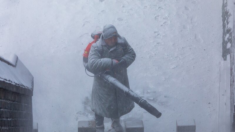 Blizzard_Chaos_Halts_Trains_in_Southern_and_Central_China____