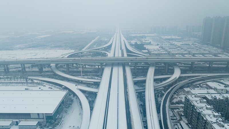 Blizzards___Traffic_Jams__How_China_Tackles_Extreme_Weather_Travel_Chaos____