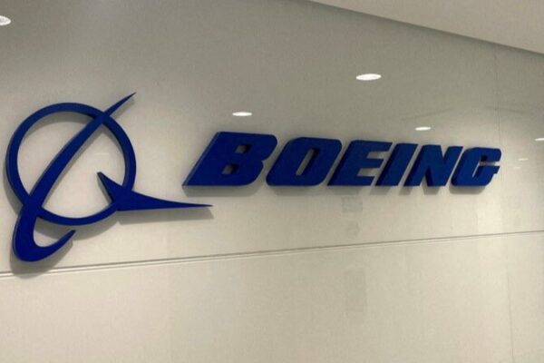 Boeing Shake-Up: CEO Exits Amid Safety Crisis ✈️💼 Boeing_Shake_Up__CEO_Exits_Amid_Safety_Crisis____