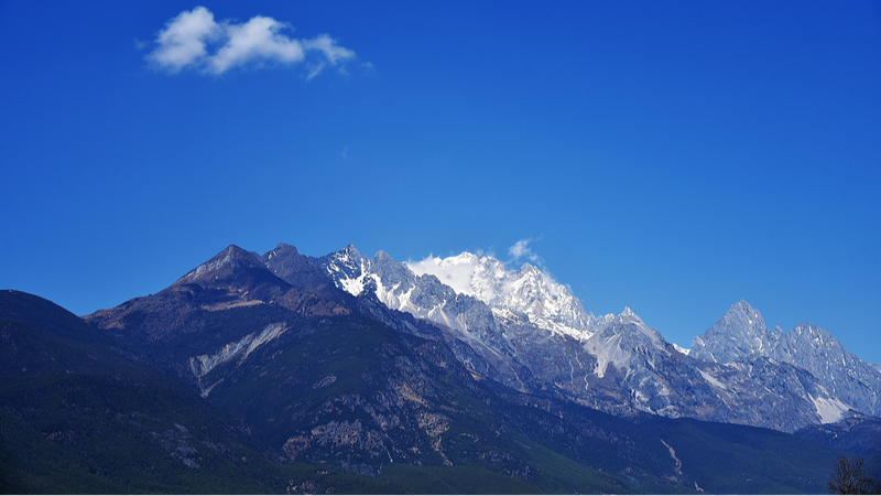 Breathtaking Year-Round Snow: Explore Yulong Snow Mountain ๐๏ธโจ Breathtaking_Year_Round_Snow__Explore_Yulong_Snow_Mountain____ video poster