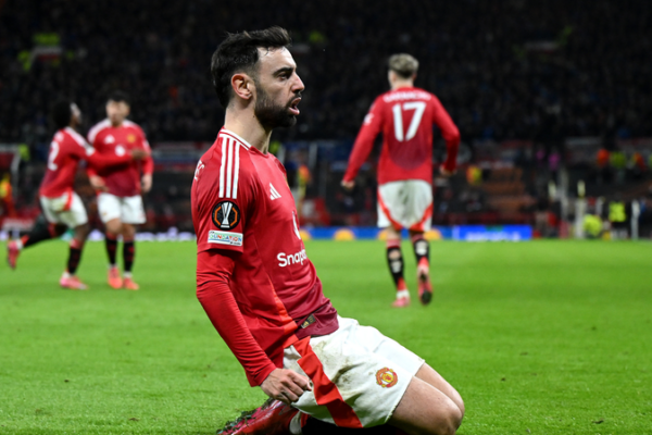 Bruno Fernandes Stuns Rangers in Dramatic Man United Win 🎯⚽ | Son Shines for Spurs ✨ Bruno_Fernandes_Stuns_Rangers_in_Dramatic_Man_United_Win______Son_Shines_for_Spurs__