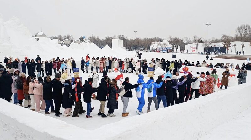 Building_Bonds__Harbin_s_Global_Snowman_Campaign_Unites_Cultures_for_2025_Asian_Winter_Games_____poster - 🌍NewspaperAmigo – Your Global News Buddy 🗞️ Building_Bonds__Harbin_s_Global_Snowman_Campaign_Unites_Cultures_for_2025_Asian_Winter_Games____ video poster
