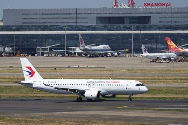 C919_Soars_Higher__New_Jet_Delivery___Global_Ambitions___ - 🌍NewspaperAmigo – Your Global News Buddy 🗞️ C919_Soars_Higher__New_Jet_Delivery___Global_Ambitions___