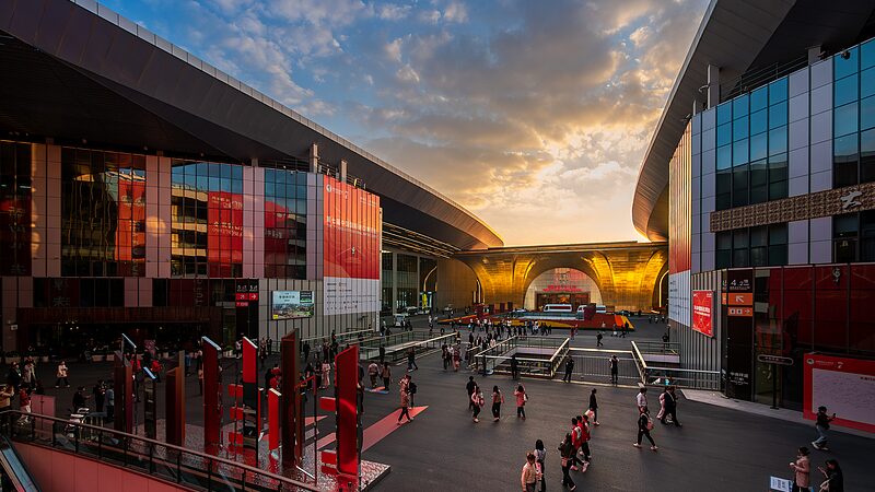 CIIE_Fuels_Hongqiao_CBD_s_Boom_as_Global_Trade_Hub___