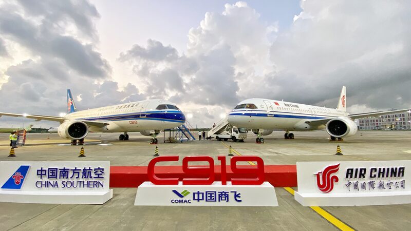 COMAC_Delivers_C919_Jets_to_Air_China_and_China_Southern_Airlines____