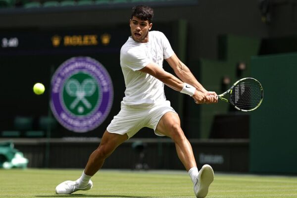 Carlos Alcaraz Eyes Wimbledon Glory 🎾💥 Carlos_Alcaraz_Eyes_Wimbledon_Glory___