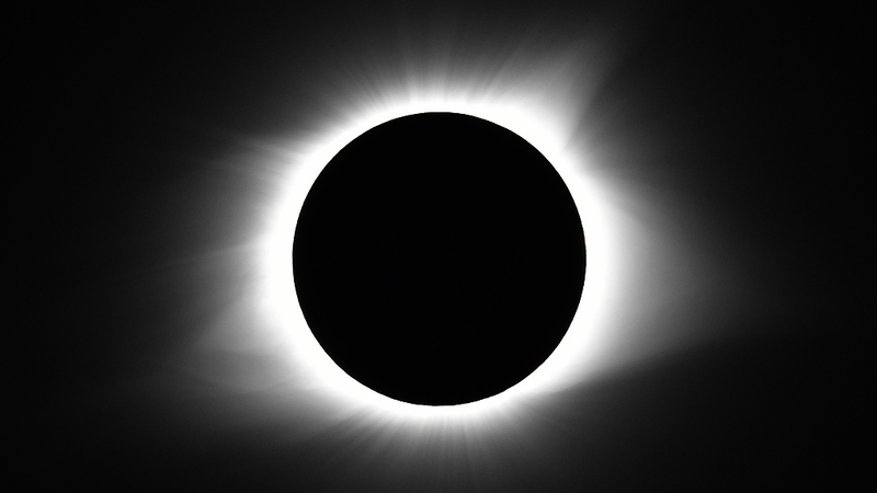 Celestial_Spectacle__Total_Solar_Eclipse_Thrills_North_America___