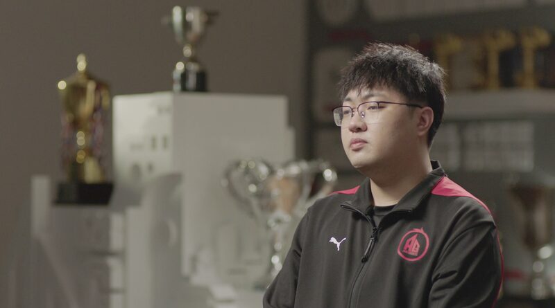 Chengdu_s_Youth_Blend_E_Sports_Hustle___Food_Culture_____poster - 🌍NewspaperAmigo – Your Global News Buddy 🗞️ Chengdu_s_Youth_Blend_E_Sports_Hustle___Food_Culture____ video poster