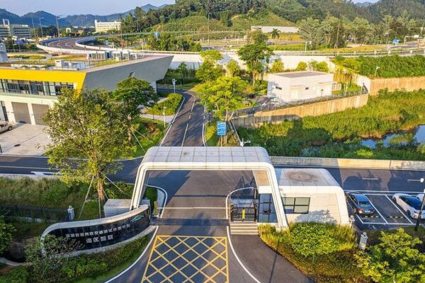 China Accelerates into the Future with Smart Vehicle Breakthroughs 🚗💨 China_Accelerates_into_the_Future_with_Smart_Vehicle_Breakthroughs___