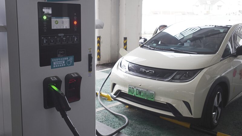 China_Charges_Ahead__3_000_New_EV_Stations_Hit_Highways___ - 🌍NewspaperAmigo – Your Global News Buddy 🗞️ China_Charges_Ahead__3_000_New_EV_Stations_Hit_Highways___