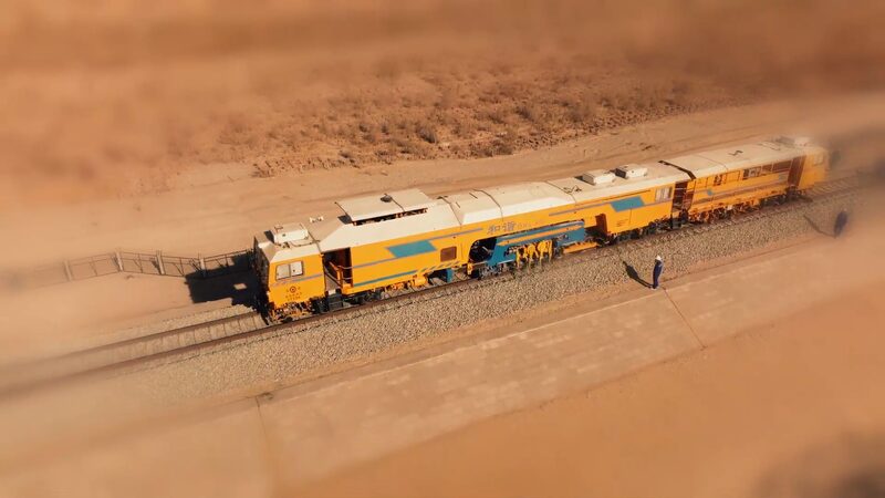 China_Conquers__Sea_of_Death__with_Groundbreaking_Desert_Railway___ video poster