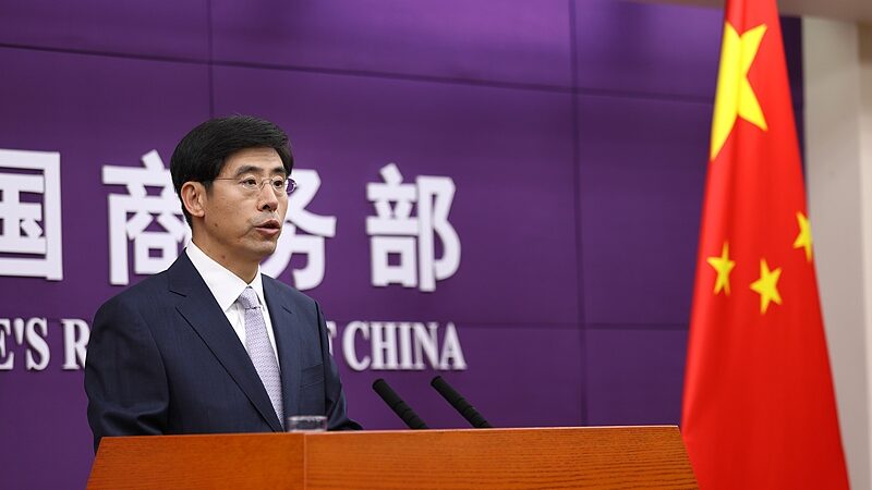 China_Invites_EU_Experts_to_Resolve_EV_Tariff_Tensions___ - 🌍NewspaperAmigo – Your Global News Buddy 🗞️ China_Invites_EU_Experts_to_Resolve_EV_Tariff_Tensions___