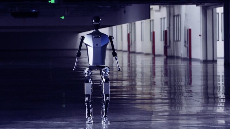China_Launches_World_s_First_Electric_Running_Humanoid_Robot___poster - 🌍NewspaperAmigo – Your Global News Buddy 🗞️ China_Launches_World_s_First_Electric_Running_Humanoid_Robot__ video poster