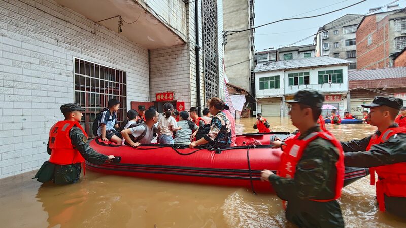 China_Sends_Relief_Teams_to_Flood_Hit_Regions___