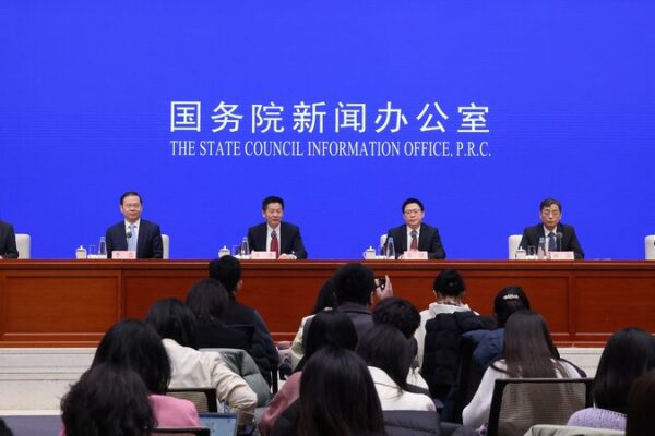 China Unveils Bold Market Reforms to Boost Investments 💼📈 China_Unveils_Bold_Market_Reforms_to_Boost_Investments___