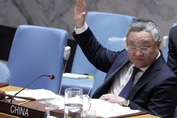 π China Urges UN to Push Ukraine Peace Talks as Crisis Hits 3 Years __China_Urges_UN_to_Push_Ukraine_Peace_Talks_as_Crisis_Hits_3_Years