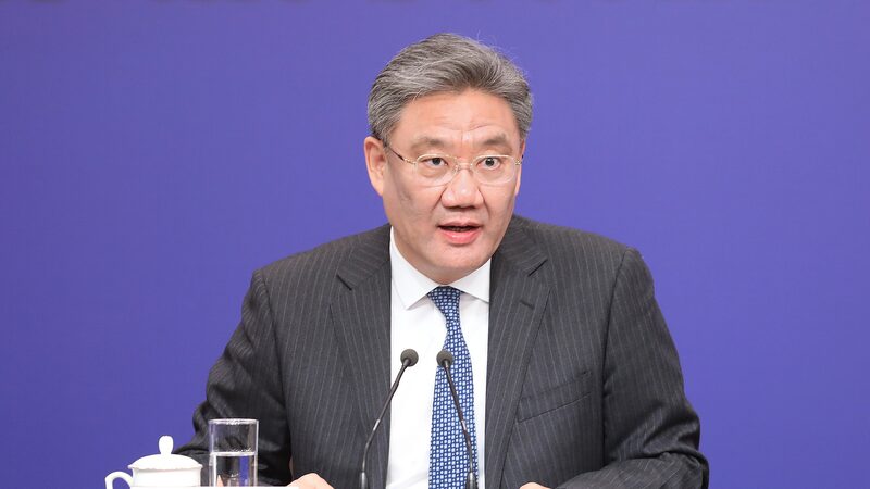 China Urges U.S. to Lift Sanctions in Crucial Commerce Talks China_Urges_U_S__to_Lift_Sanctions_in_Crucial_Commerce_Talks