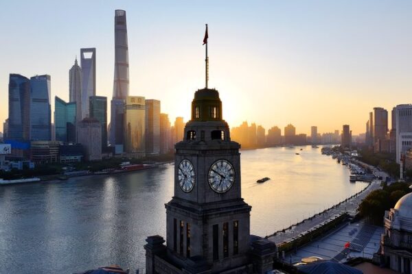 China Welcomes Global Finance Giants: VP He Pushes for Deeper Ties China_Welcomes_Global_Finance_Giants__VP_He_Pushes_for_Deeper_Ties