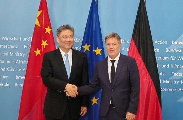 China & Germany Tackle EV Tariff Tensions ๐โก China___Germany_Tackle_EV_Tariff_Tensions___