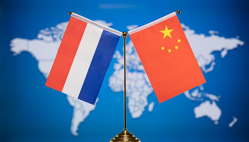 China___Netherlands_Eye_Supply_Chain_Partnership_Boost - 🌍NewspaperAmigo – Your Global News Buddy 🗞️ __China___Netherlands_Eye_Supply_Chain_Partnership_Boost