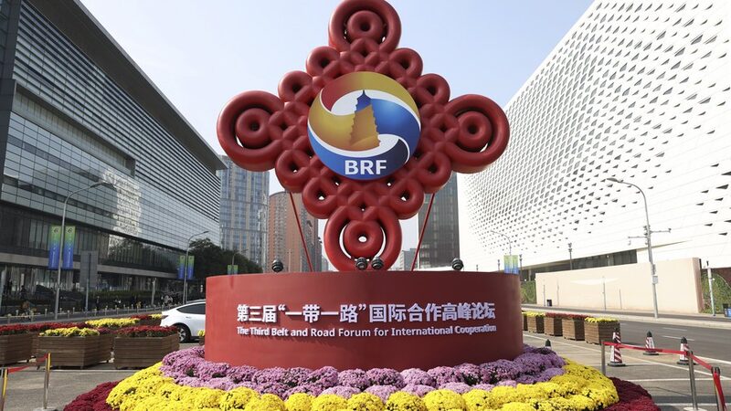China_s_BRI_Outshines_Bidenomics_in_Global_Growth___ - 🌍NewspaperAmigo – Your Global News Buddy 🗞️ China_s_BRI_Outshines_Bidenomics_in_Global_Growth___