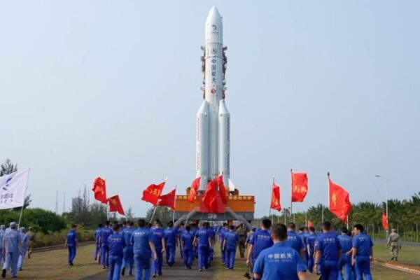 China’s Chang’e-6 Mission Aims to Make History with Far Side Moon Samples 🌕🚀 China_s_Chang_e_6_Mission_Aims_to_Make_History_with_Far_Side_Moon_Samples___ video poster