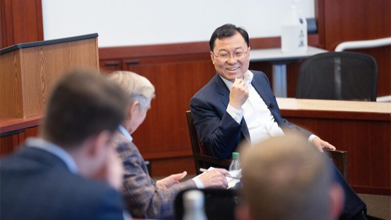 China_s_Envoy_Slams_U_S___Bullying__in_High_Stakes_Tech_Race___