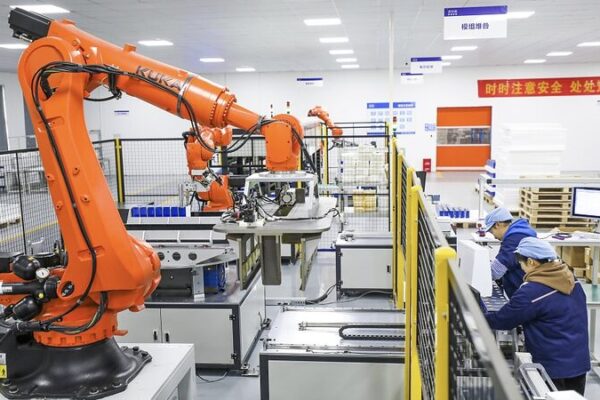 China’s Financial Push: $180B in Loans to Fuel Innovation and Green Initiatives 💰🔬🌿 China_s_Financial_Push___180B_in_Loans_to_Fuel_Innovation_and_Green_Initiatives____