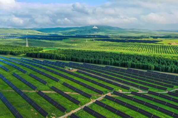 China’s Green Revolution: New Reforms for a Low-Carbon Future 🌱🌍 China_s_Green_Revolution__New_Reforms_for_a_Low_Carbon_Future___