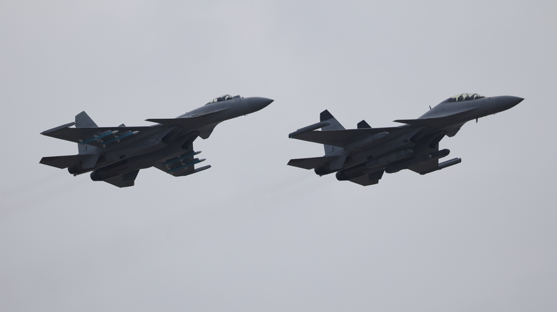 China_s_J_15D_Fighter_Jet_Soars_into_Spotlight_Ahead_of_Zhuhai_Airshow____