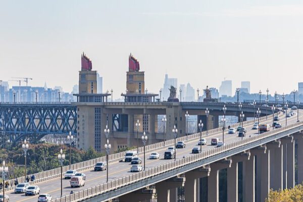 China’s Nanjing Yangtze River Bridge: Engineering Marvel in Focus 🌉✨ China_s_Nanjing_Yangtze_River_Bridge__Engineering_Marvel_in_Focus___ video poster
