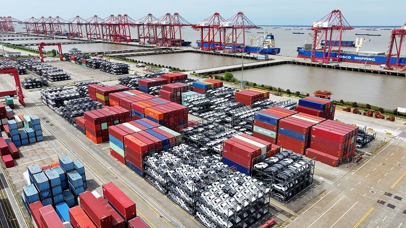 China_s_New_Energy_Boom__Overcapacity_Myth_or_Climate_Savior____ - 🌍NewspaperAmigo – Your Global News Buddy 🗞️ China_s_New_Energy_Boom__Overcapacity_Myth_or_Climate_Savior____