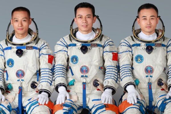 China’s Shenzhou-17 Crew Shares Cosmic Vision 🚀 China_s_Shenzhou_17_Crew_Shares_Cosmic_Vision__ video poster
