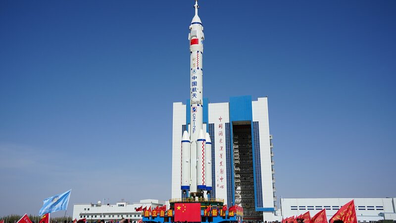 China_s_Shenzhou_18_Blasts_Off____6_Month_Space_Station_Mission_Begins__poster - 🌍NewspaperAmigo – Your Global News Buddy 🗞️ China_s_Shenzhou_18_Blasts_Off____6_Month_Space_Station_Mission_Begins_ video poster