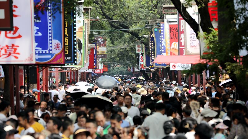 China’s Summer Tourism Soars with Record Rail and Air Travel 🚄✈️ China_s_Summer_Tourism_Soars_with_Record_Rail_and_Air_Travel____