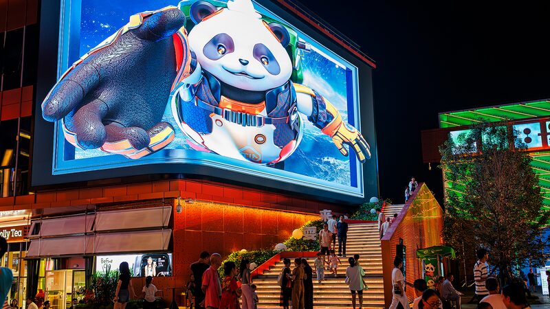 China_s_Tech_Infused_Trends_Redefine_Consumer_Experiences____ - 🌍NewspaperAmigo – Your Global News Buddy 🗞️ China_s_Tech_Infused_Trends_Redefine_Consumer_Experiences____