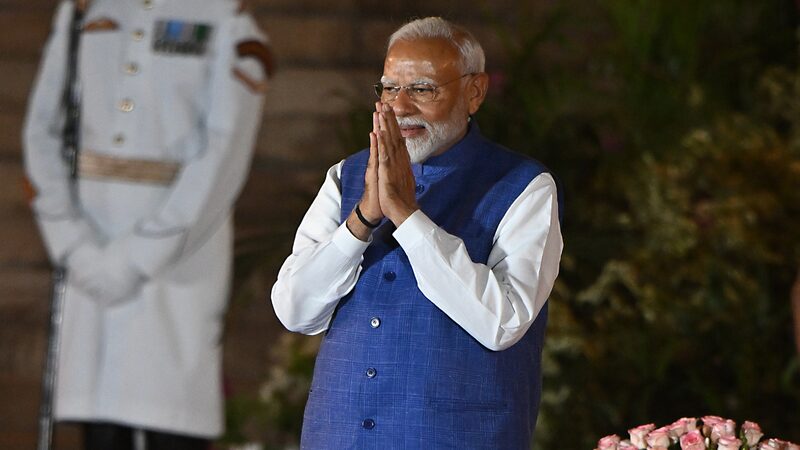 Chinese_Premier_Li_Qiang_Congratulates_Narendra_Modi_on_Third_Term - 🌍NewspaperAmigo – Your Global News Buddy 🗞️ Chinese_Premier_Li_Qiang_Congratulates_Narendra_Modi_on_Third_Term