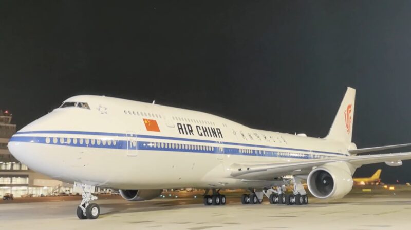 Chinese_President_Xi_Jinping_Arrives_in_Belgrade - 🌍NewspaperAmigo – Your Global News Buddy 🗞️ Chinese_President_Xi_Jinping_Arrives_in_Belgrade