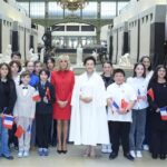 Chinese_and_French_First_Ladies_Bond_Over_Art_at_Orsay_Museum___